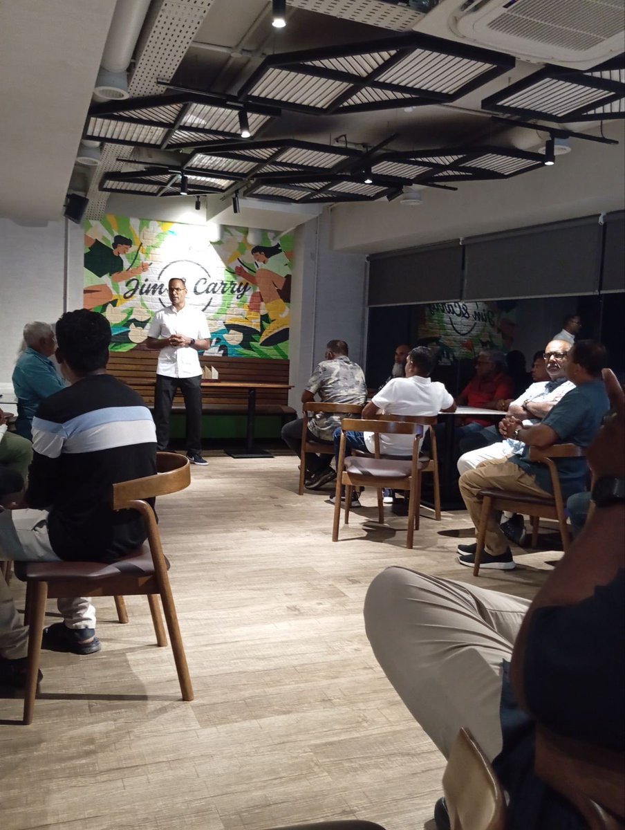 maldivescricket's tweet photo. The CBM held a dinner to recognise the achievements of the Maldives Senior Cricketers Club in their recent Champions and Runnersup positions in the Hua Hin Sixes held in Thailand.

#CricketForAll #huahin 

@MoSFR_mv @mofaisal12 https://t.co/Hd9MmtCRQw