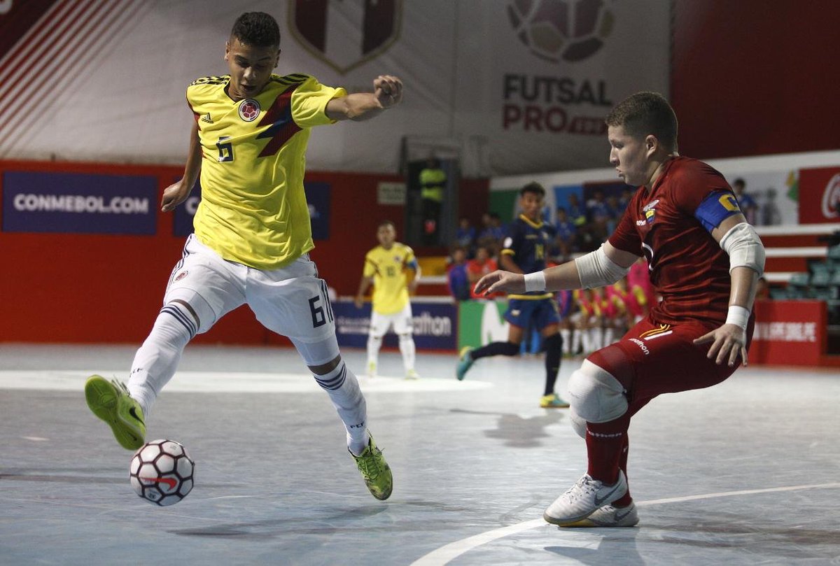 Nicocantor1's tweet photo. 🇨🇴Richard Ríos NEVER played professional football in Colombia

In 2018, he played for his country's U-20 futsal team at a South American Futsal Championship in Perú. Colombia placed 5th (pictured).

From there he was invited to trial at Brazilian club Flamengo where he made the cut. Fast forward a couple years, he plays for Palmeiras where he won the Brazilian Série A.

Despite his unusual career path, he caught the eye of national team manager Néstor Lorenzo and debuted for Colombia in October 2023.

Now on the door step of lifting the Copa América, he has played a pivotal role in the success of Colombia at this tournament and beyond. He's played 12 games with Colombia and NEVER lost.