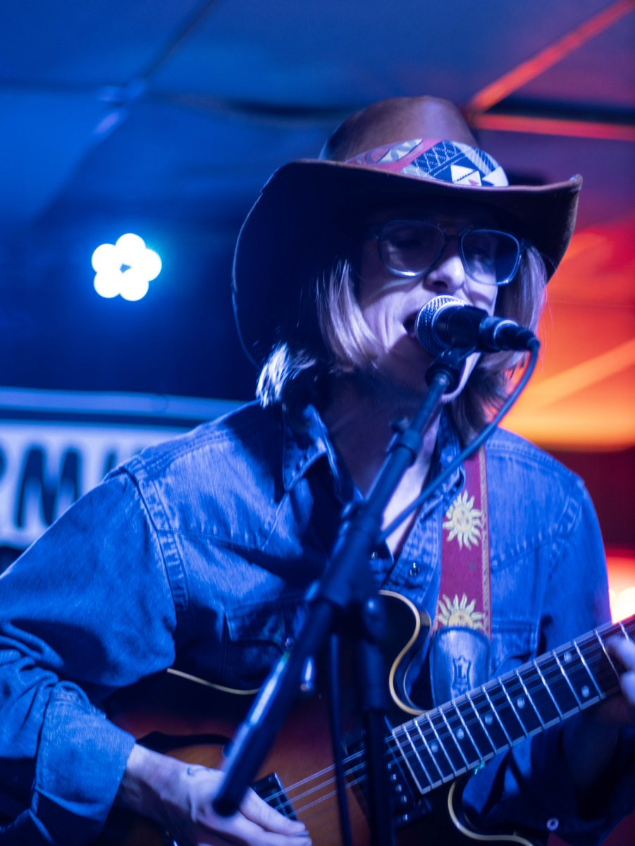 DIANE COFFEE tweet media