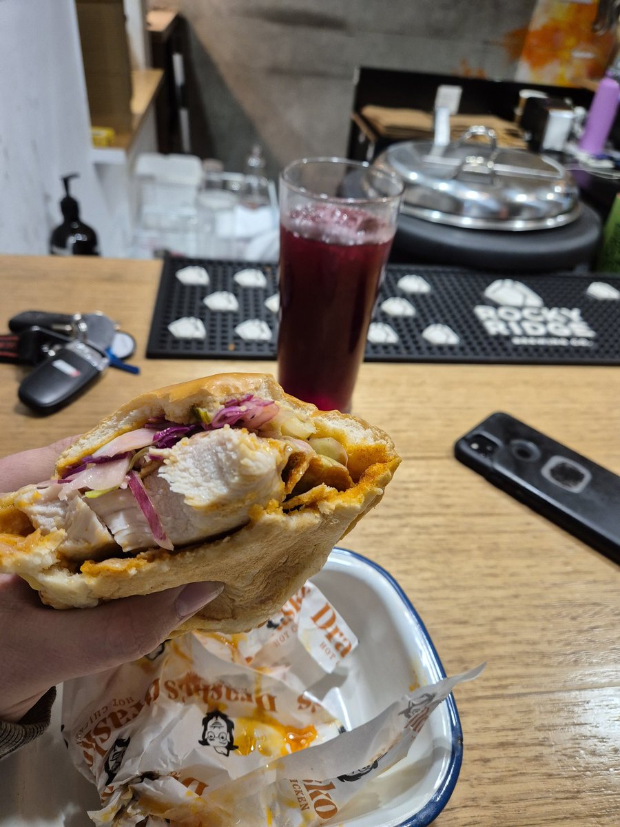 MagicallyWolf's tweet image. I'm pretty sure Drasko's Chicken will be the death of me. They have multiple spice levels, and I can barely handle their second highest level, "hot".