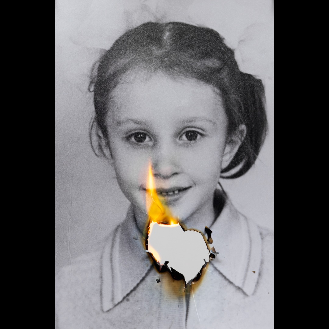 📸 Breaking news! A Teatro Signorelli abbiamo appena annunciato i tre progetti vincitori della terza edizione del Cortona On The Move Award, l'open call realizzata in partnership con LensCulture.

Al primo posto Maria Abranches, con “MARIA”.

#COTM2024