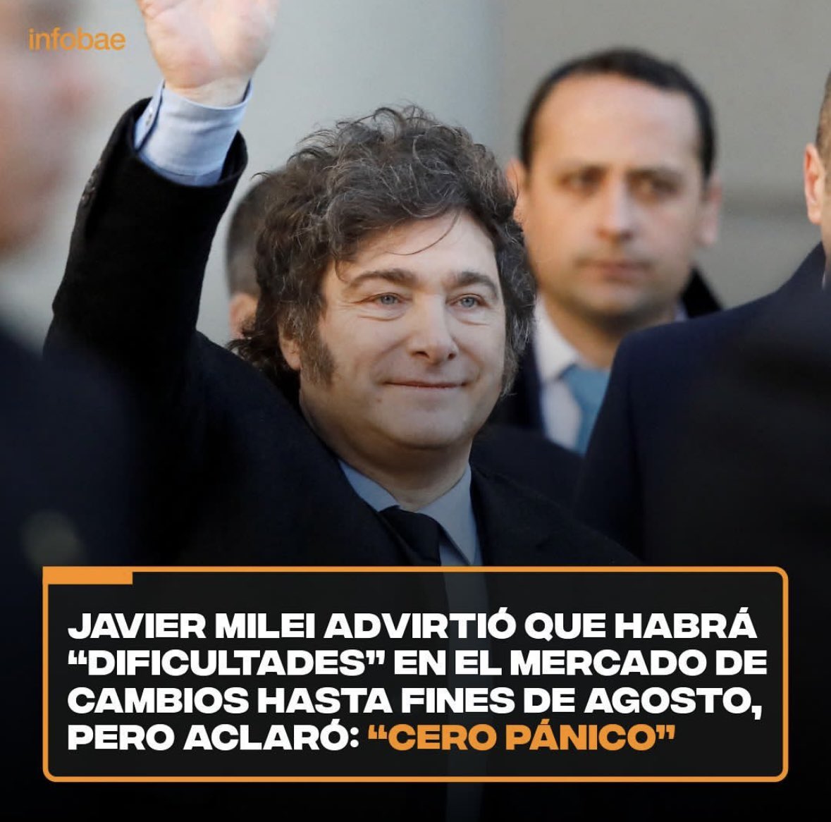 CarlosMaslaton's tweet photo. Milei es experto en generar desconfianza y pánico. Caputo, además de todo eso, es experto en armar enjuagues financieros para fundir al estado y robarle al pueblo. Los dos, son degenerados financieros. Uno por burro. El otro, por inmoral y criminal. https://t.co/OxGZY7Kecj