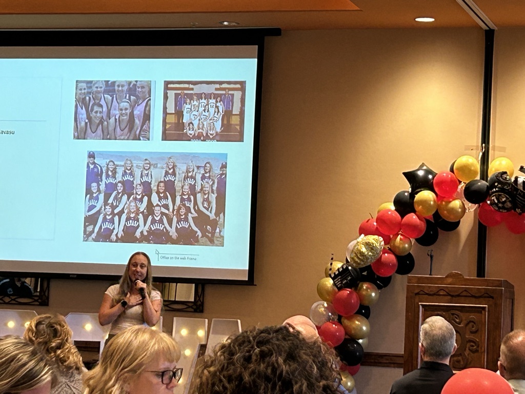 acovacte's tweet photo. ACOVA can't thank our keynote panelists enough for starting our conference out with so many inspirational messages this morning! #CTE #dont'tletchoolhinderyoureducation #rightstudent #rightplace #righttime Thank you! Mrs. Foote, Mr. Alcaraz, Ms. Horton, and Ms. Coury https://t.co/5Skawtqdob