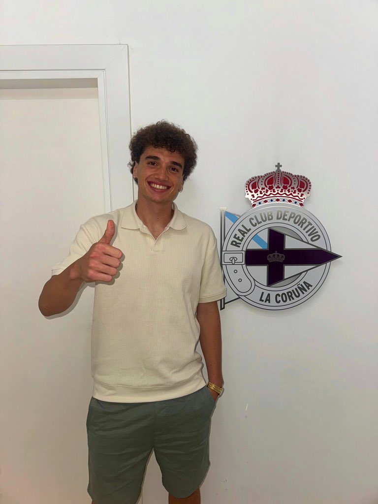 JaimeeGarrido11's tweet photo. Contento e ilusionado de estar aquí.
Forza Depor https://t.co/d75ECRLu5L