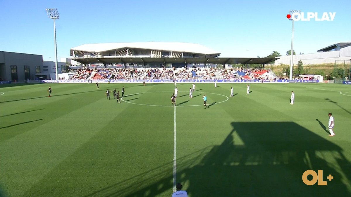 OL__Plus's tweet photo. #OL 2-0 #CDFC
C'est reparti avec le 11 de départ
(31ᵉ mn)
#OLCDFC https://t.co/rRUAX9zRXz