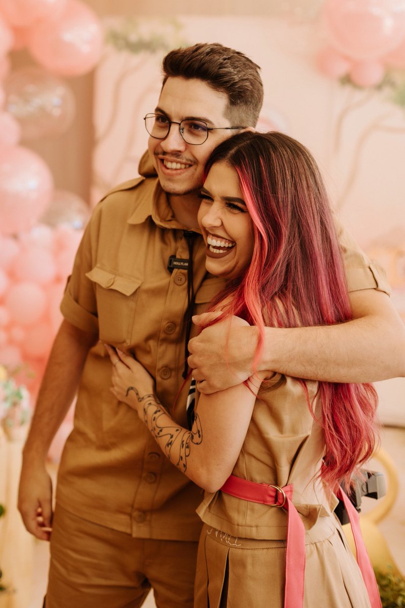 funBABE's tweet photo. te conheci em uma garagem do gta rp, vc com problemas no porta malas do carro e eu totalmente desfigurada e sem canela…

acredito muito em destino e você nasceu pra ser o meu! 🥹

tem 4 anos que eu sou mt feliz do teu lado! te amo @tilteddy! ❤️ https://t.co/AjCwyokTaI
