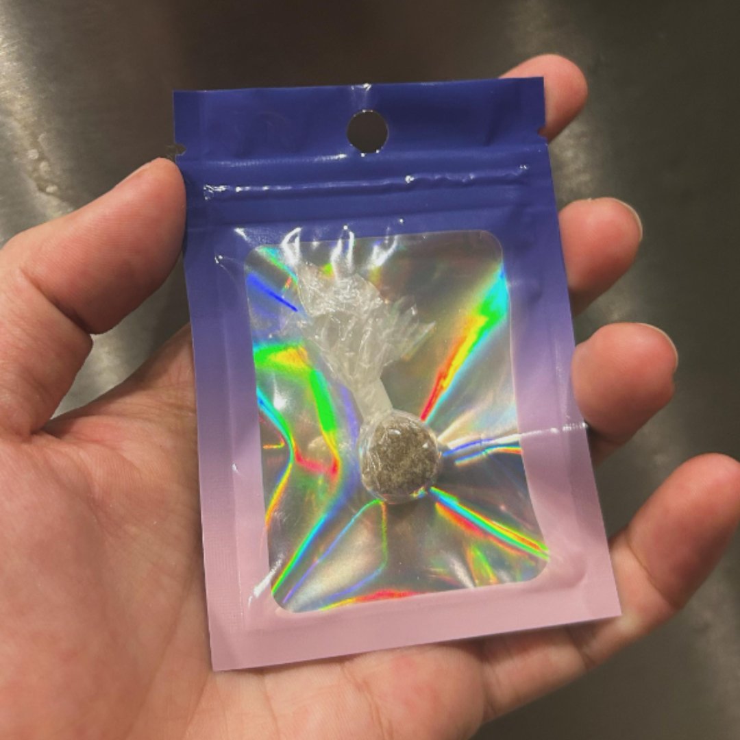kindmedsaz's tweet photo. "I wrap my hash with @paperhash.official for cold aging, as jars aren't necessary. It's packaged to be ready for aging without extra effort, but feel free to use a jar if you wish! Aging isn't essential, but worth trying for the experience!" #inventingroom
NOTHING FOR SALE, 21+ https://t.co/TAL108V6kt