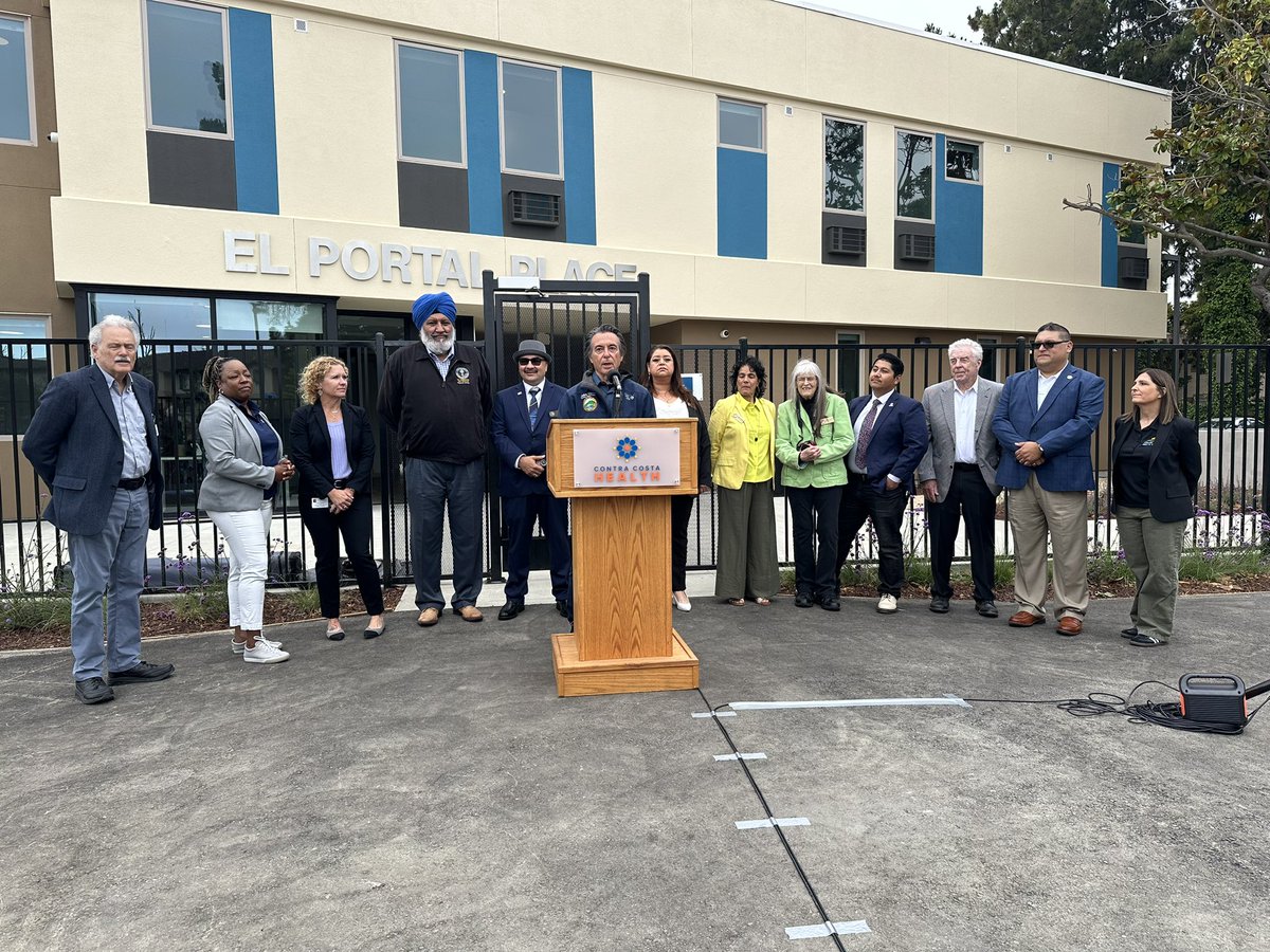 KristiJourdan's tweet image. Glad to be supporting today’s El Portal Place grand opening in @CityofSanPablo with @CoCoHealth @supejohngioia @AnnaMRoth. This permanent supportive housing facility is funded by federal, state, and local dollars including #projecthomekey &amp;amp; @CCCounty Measure X.