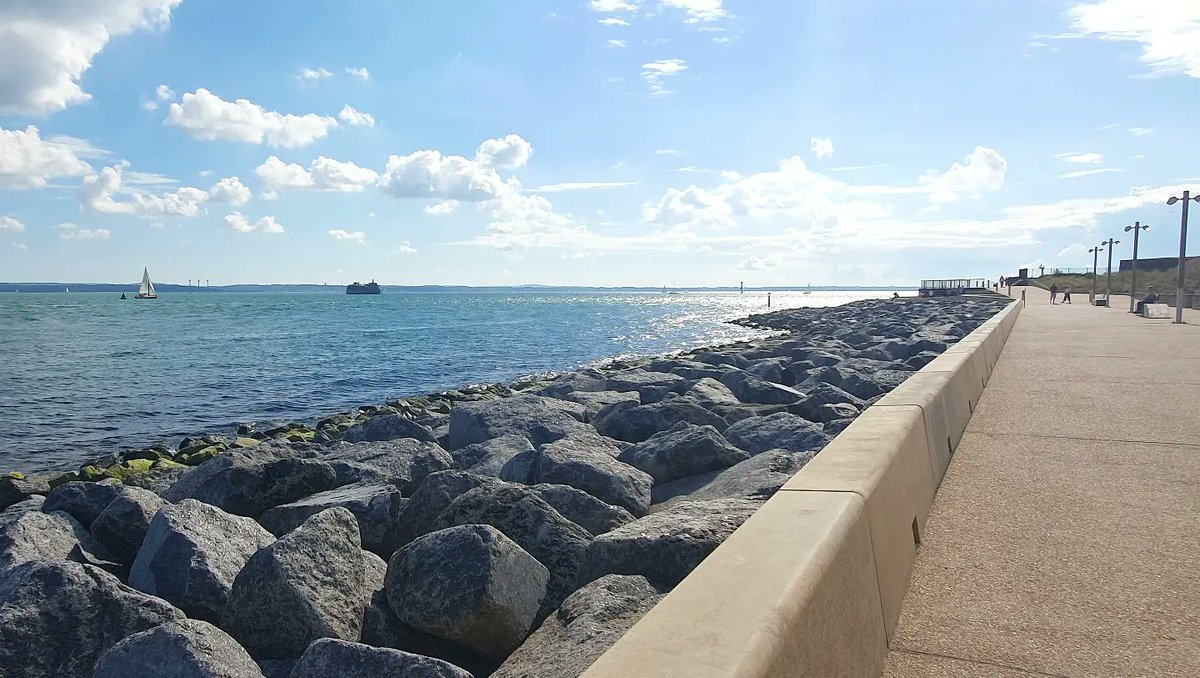 Hey peeps, a little update from me in the attached text image from my discord. 

Sorry I haven't been too active. 

Thanks for reading. 

I also added a little photo of my walk from earlier.