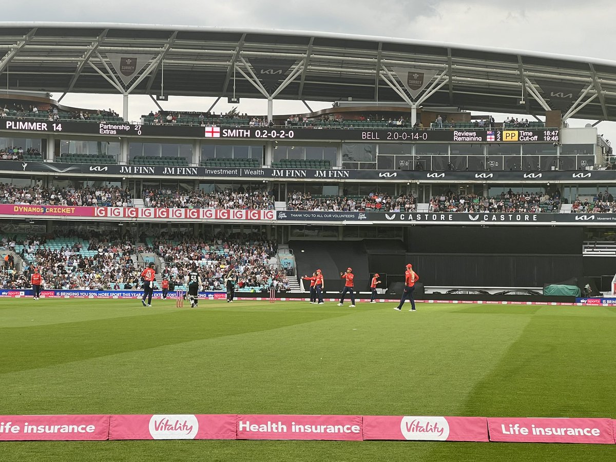 At the Oval watching the Women’s T20 England v New Zealand. A great evening in prospect. #ENGvNZL