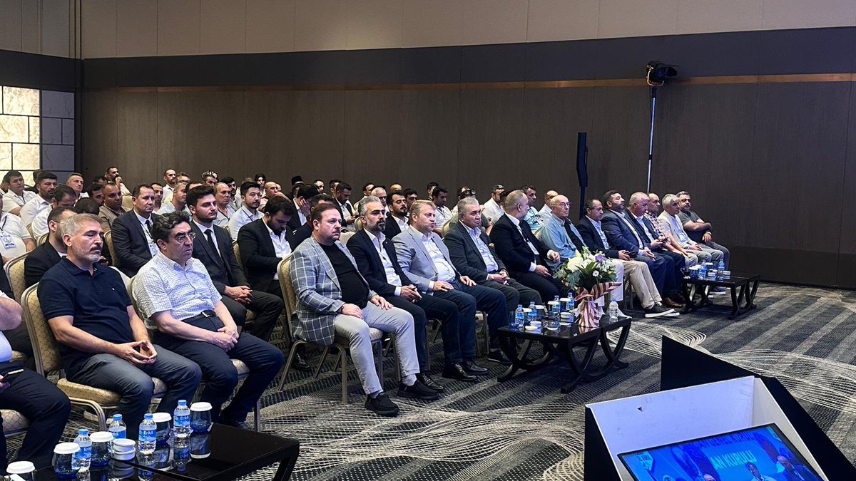 Hak-İş Konfederasyonumuza bağlı Öz Petrol-İş Sendikamızın  6. Olağan Genel Kurulu’na katıldım. 

Öz Petrol-İş Sendikamızın genel kurulunun üyelerine ve çalışma hayatına hayırlı olmasını dilerim. 

Genel Kurulda güven tazeleyen  Genel Başkan Kudret Örgel ve Yönetim Kurulunu tebrik