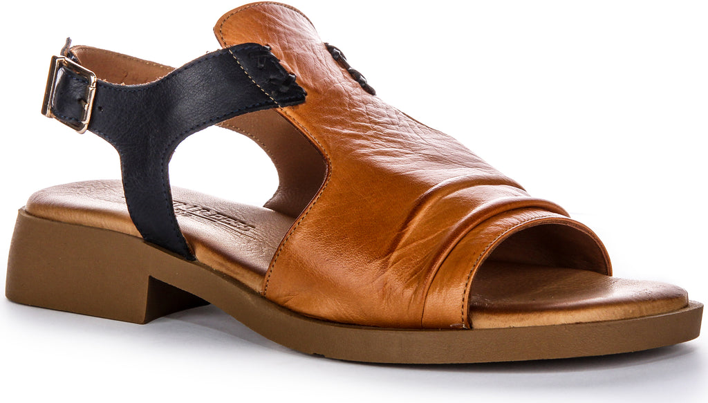 justinreeceuk's tweet photo. 💰 Looking for a steal? Jaden Flat Sandals In Brown Blue is now selling at £59.99 💰
👉 Product by Justinreess England 👈
 Grab it ASAP https://t.co/NwiKxhNe97 https://t.co/ARoLmkae9M