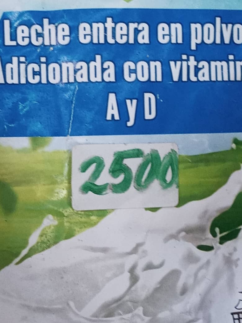 GobiernoCuba's tweet photo. 🚨|A partir de la entrada en vigor de la Resolución 225/2024, se realizan acciones de #ControlDePrecios en todo el país. Inspectores de varias instituciones trabajan de conjunto.
👉Se han detectado violaciones en varios productos y TAMBIÉN DESTACAN QUIENES CUMPLEN LO ESTABLECIDO. https://t.co/rDieF5HxRg