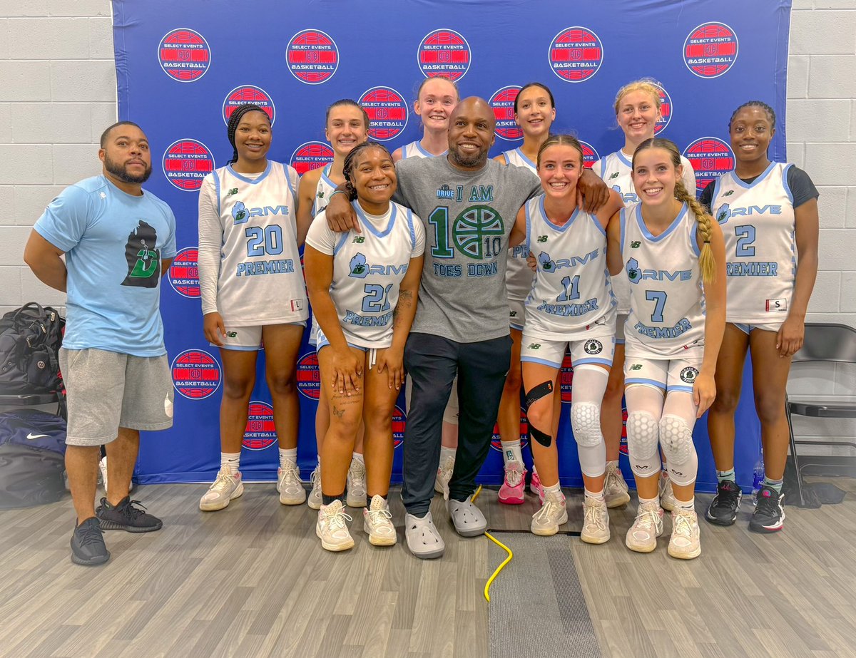Congratulations Michigan Drive Premier 2026  P24 winning their pool @ Select Super Showcase