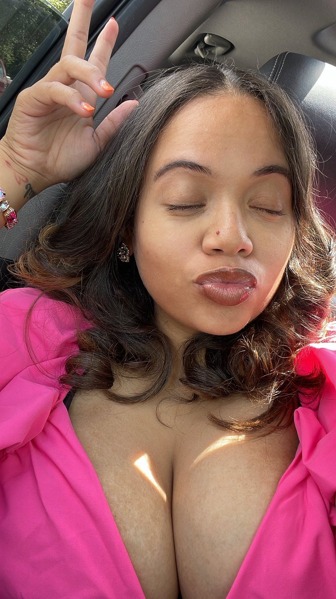 lovesamiak's tweet photo. ..after a long 9 months🥰💘
MUVAAAA😍 https://t.co/dkGFw4Rc5O