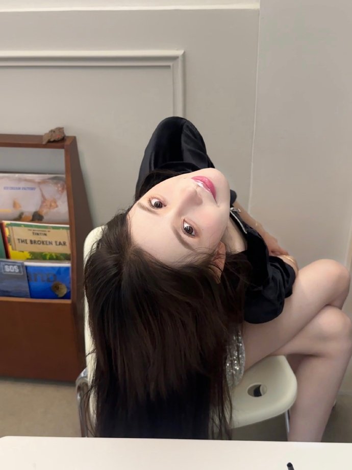 母狗玩意儿吃精液的时候肯定更加下贱!