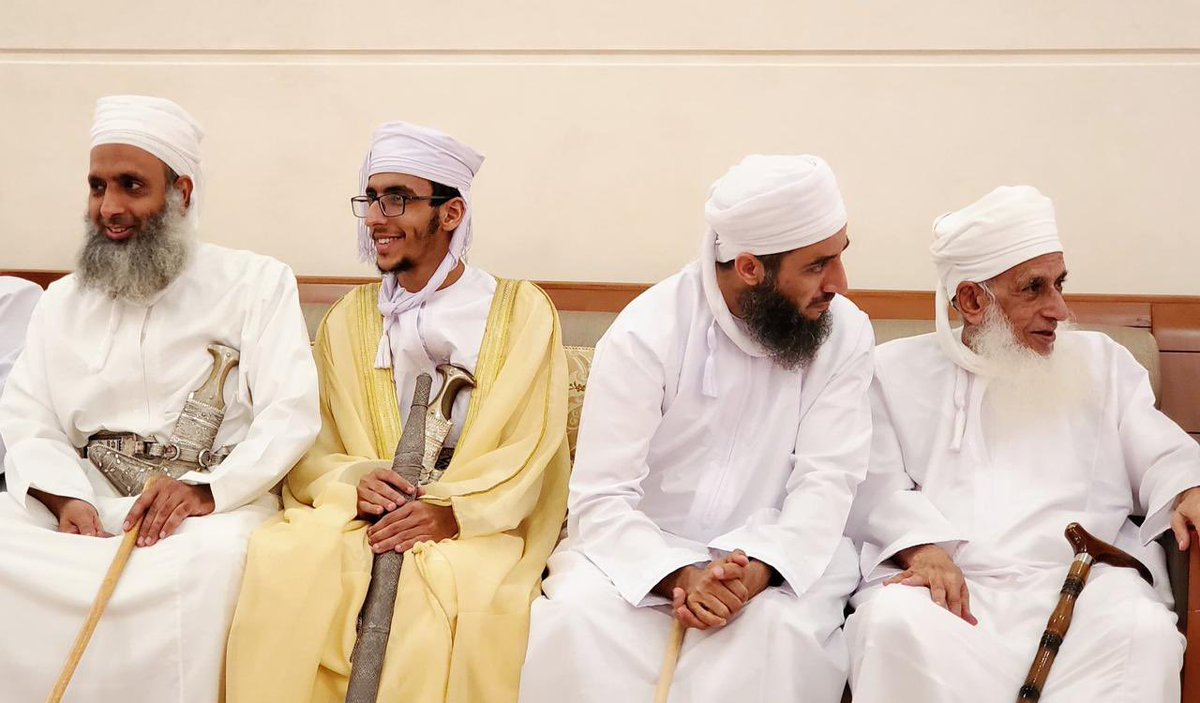mohd5765's tweet photo. قرت العيون برؤية سماحة #الشيخ_أحمد_بن_حمد_الخليلي
 مفتي سلطنة عُمان بمناسبة عقد قران حفيده. 

اللهم البسه لباس الصحة والعافية وبارك 
في عمره. https://t.co/ZUmfsDs5lM
