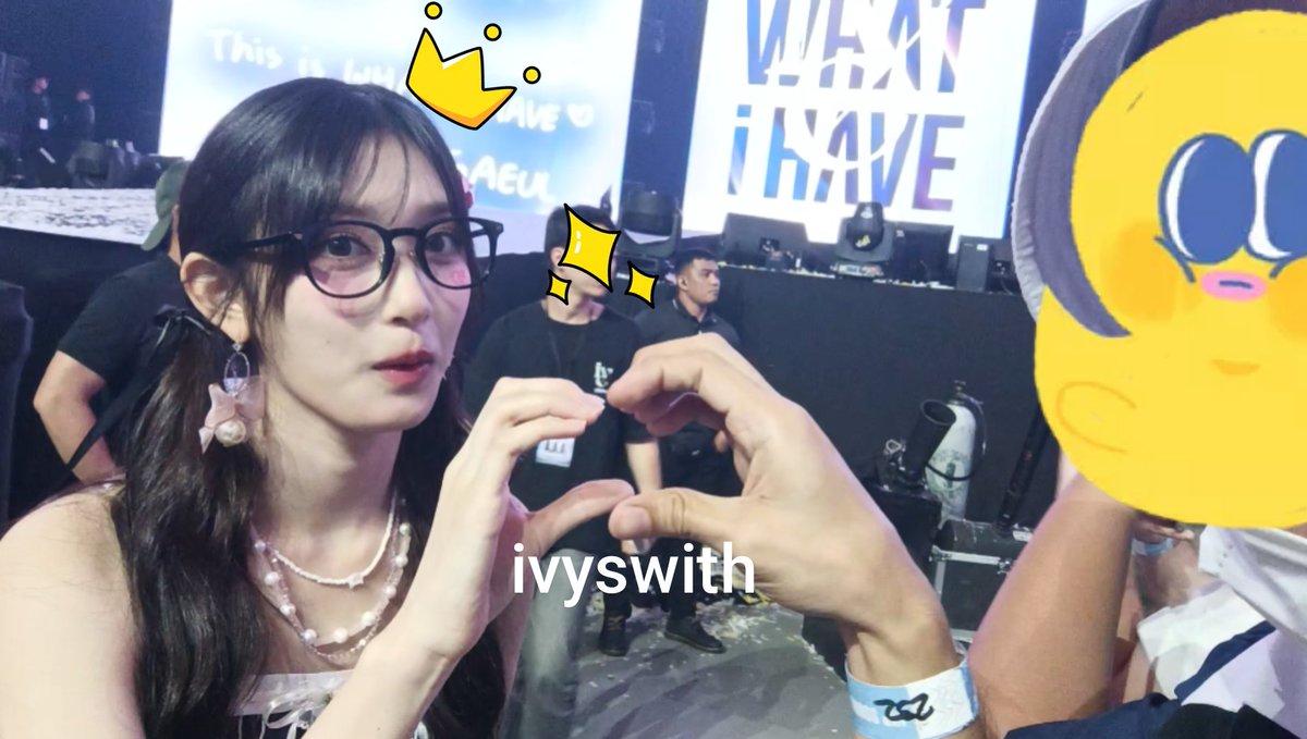 ivyswith's tweet photo. just putting my half heart out 🫶🏻
didn't expect leeseo to reciprocate 🐯😍
not once, but TWICE she stayed 🫠🫠
she's so cute!!!
 
forever in my left atrium 🫀
thank u leeseo our maknace 💛
come back 🇵🇭

@IVEstarship @IVE_twt
#SHOW_WHAT_I_HAVE_IN_MANILA 
#SHOW_WHAT_I_HAVE_IN_MNL https://t.co/TwgLPcInIt