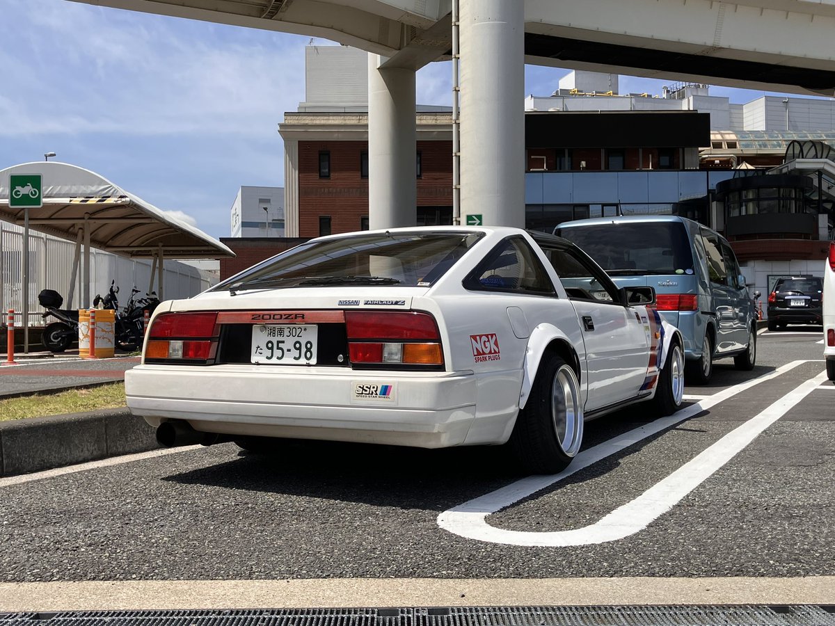 s13_ks's tweet photo. ﾋｯｻﾋﾞｻにtweetいまはツイートってｲﾜﾅｲのか？！、　最近は単車ばっか、この前久々に昼間の大黒寄りましたわ🚗（５分くらい）ﾄｲﾚのみ https://t.co/KjVrjYesQU