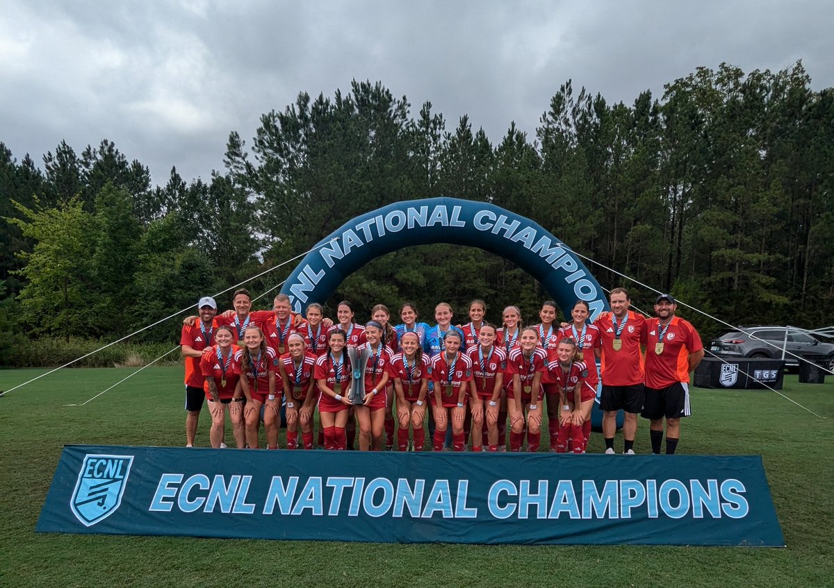 NATIONAL CHAMPIONS! 🏆❤️🤍