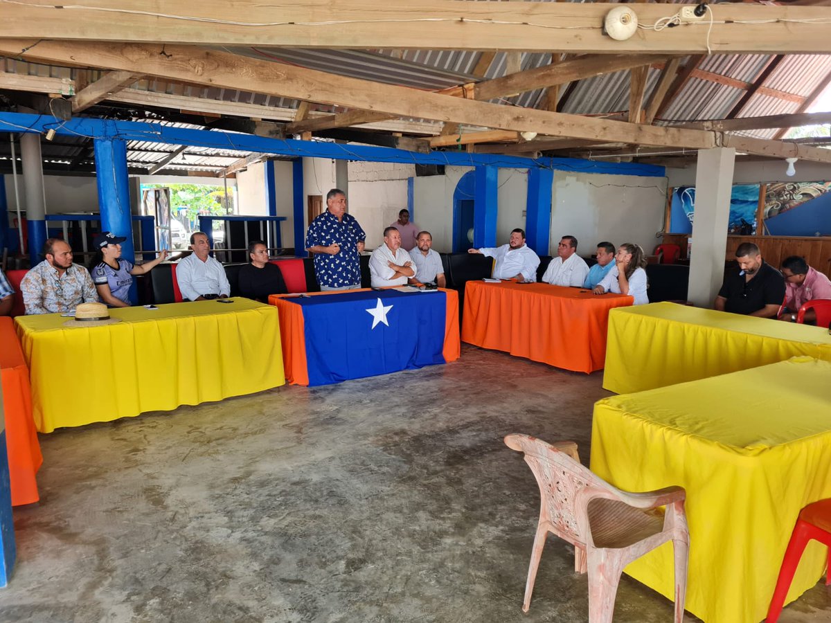 ComisionCortes's tweet photo. Reunión de Trabajo en el Municipio de Omoa https://t.co/a7XvFTdVWc