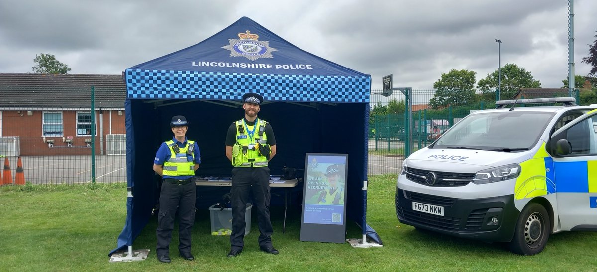 Thank you to everyone who came to see us today at Morton Feastival!  Children were making fingerprint bookmarks, and wearing police hats  in the caged police van for photos!  We think parents were hoping it was the first and last time! 😃