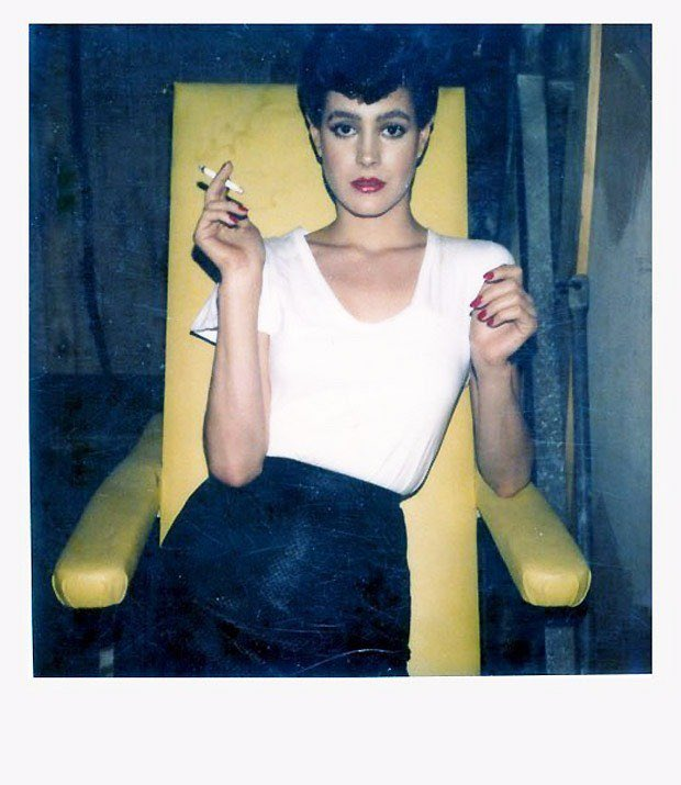 TheCinesthetic's tweet photo. Sean Young on the set of Blade Runner https://t.co/9EzXiPKnnZ