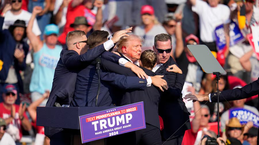 SSraders's tweet photo. Donalda Trampa slepkavības mēģinājums tikai sarežģīs jau tā saspringto iekšpolitisko situāciju. Ceram un viņa atlabšanu. #Trump2024 #USA #PoliticalNews #politics #terrorism https://t.co/B82gtgf3f4