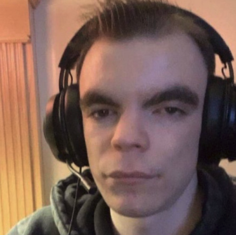 4deca tweet media