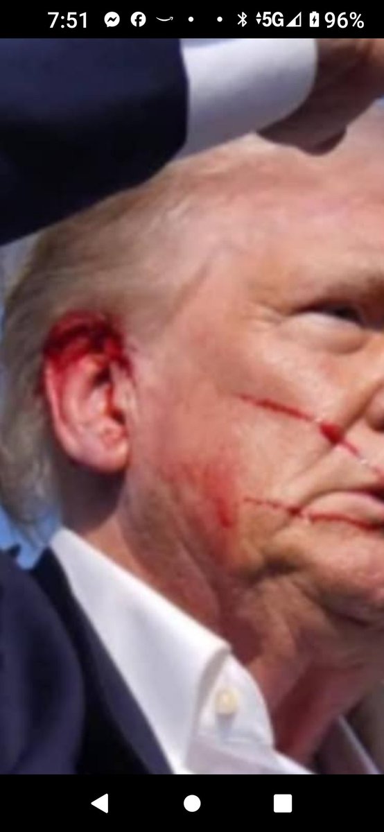 112Packerbabe's tweet image. I'm glad your alright Mr. President Donald Trump. 🙏🙏🙏🙏