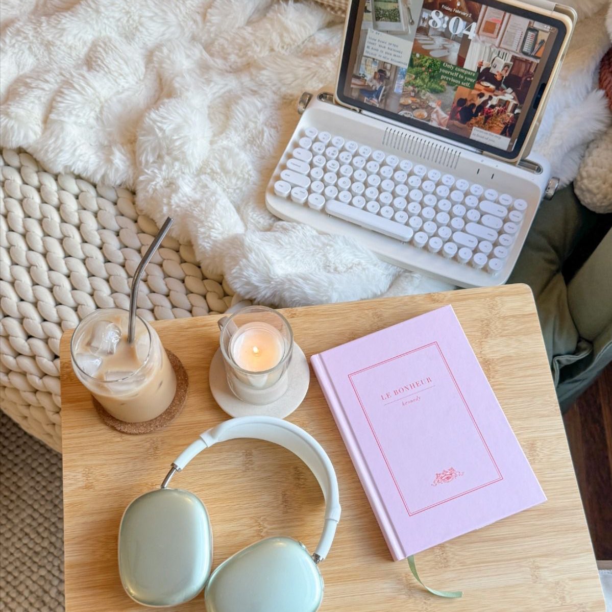 blushingdior's tweet photo. Self care days spent relaxing 💕 https://t.co/dRpnI8JA7o