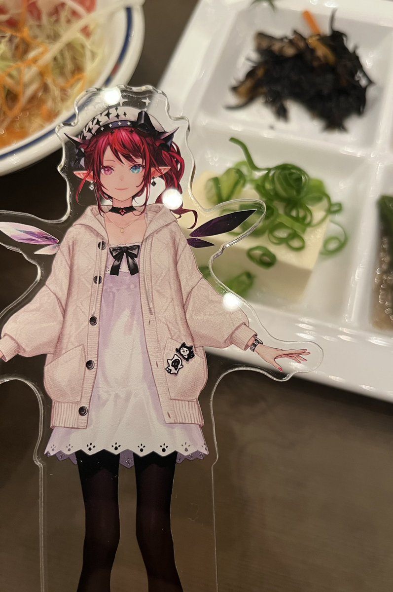 IRyS 「IRySちゃんお豆腐だよ… 」|じゅnのイラスト