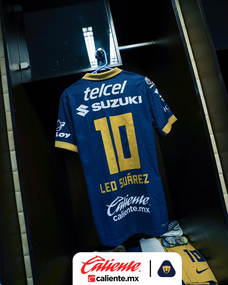 PumasMX's tweet photo. Vestidor en azul y oro 🤩🐾

#DePumasSoy #OhUniversidad https://t.co/F7lQ111wXY