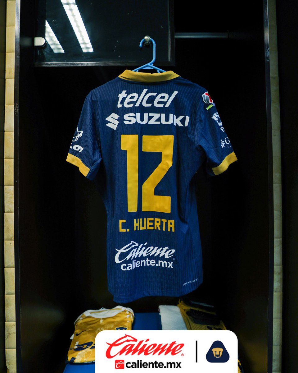 PumasMX's tweet photo. Vestidor en azul y oro 🤩🐾

#DePumasSoy #OhUniversidad https://t.co/F7lQ111wXY