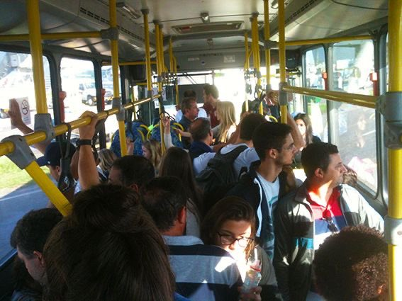 RTyERITE's tweet photo. @FerasRyan não se fala em outra coisa aqui no ônibus mano https://t.co/Z5zALUCVo6
