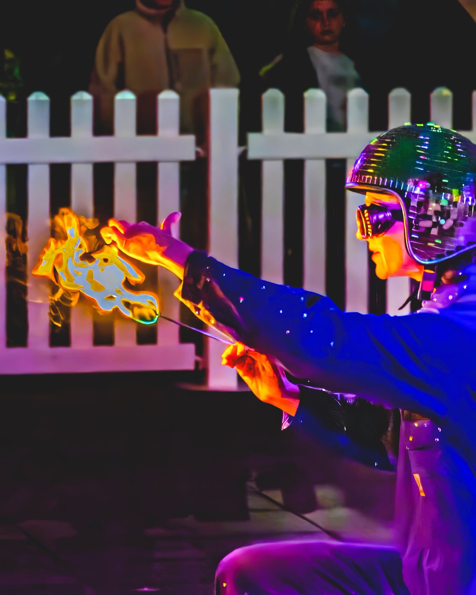 canberrastreets's tweet photo. Fire and Ice, Winter In the City, was with Flux Entertainment and Guy Alias on Thursday evening.

Fire and Ice, brought to you by @cityrenewalcbr and Dionysus. 3 free shows a night (5:30, 6.30, 7.30) in Garema Place until 21 July

#VisitCanberrra https://t.co/bmdLTxWXKV
