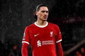 carrielynnxox's tweet image. They’re saying Trump’s shooter was either Lukaku, Werner, or Nunez. The internet is wild. 😭