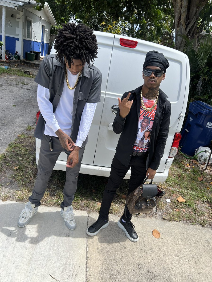 gmarifrm207's tweet photo. 4EVRROLLIN❤️‍🩹⚔️ https://t.co/NzC12XX84u