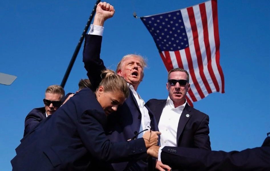 人们坚持战斗的原因✊
因为没有放弃的理由🇺🇸