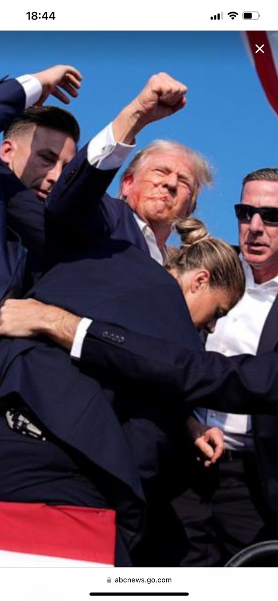 Alex1085's tweet photo. That’s my president!! #Trump2024 https://t.co/BDQN88LBIs