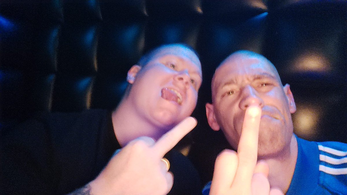 SkinBossBoyd's tweet image. a decade of giving you the finger! @TheSKINBOSSDAN2