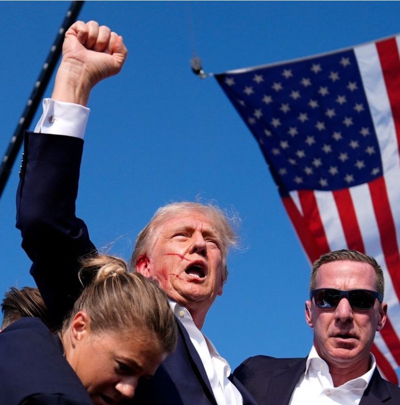 Ignacioirujo's tweet photo. Le deseo al expresidente norteamericano, Donald Trump la plena e inmediata recuperación completa. Después de haber salido muy levemente herido tras un atentado en el que han intentado asesinarlo.#USA #Trump2024 #Atentado #AlarmWorldwide #GlobalTension #Attent #SolidarityWithTrump https://t.co/faCpVHQbcj