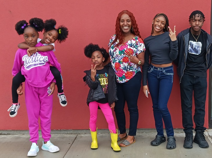 NexusRecovery's tweet image. Capriesha’s journey underscores the transformative power of resilience and determination in overcoming addiction and emphasizes that recovery is not only possible but achievable. Read more about Capriesha&apos;s inspiring story of being #stronglikeamother at loom.ly/myeplkk