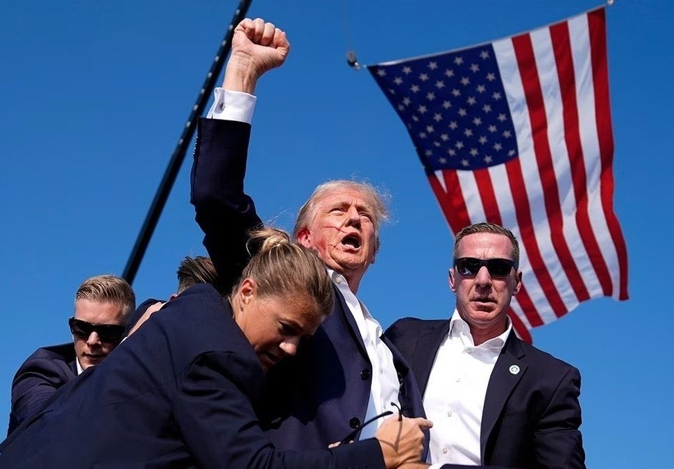 KANDELPP's tweet photo. Pray for Trump https://t.co/GxQHg2FvlY