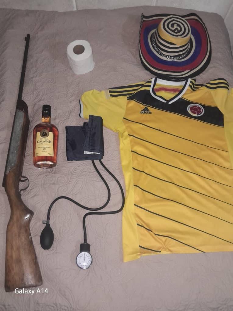 robynhood1207's tweet photo. Ya estoy listo para la final contra argentina orgulloso de mi selección colombia -
#colombia  #CopaAmerica
#seleccioncolombia #colombianosenelexterior
#futbol @FCFSeleccionCol 
#colombianos #quechimba
#parcero #parce #Colombia https://t.co/Iyi35o5FFr