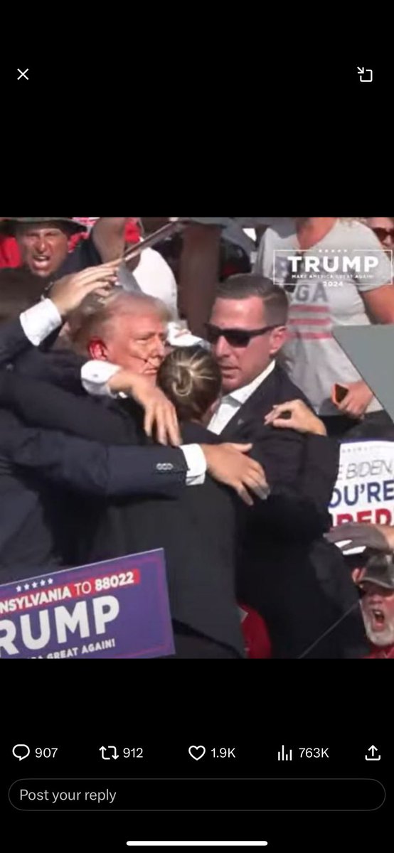 vaughncorp's tweet photo. I do not like Donald Trump ass!  But I can’t stand anyone who calls themselves an American and attempts to associate any elected official yet alone  former President of USA You want different then get out and vote different. You may not like who’s in office but respect the office https://t.co/Bzzv7LNnBl