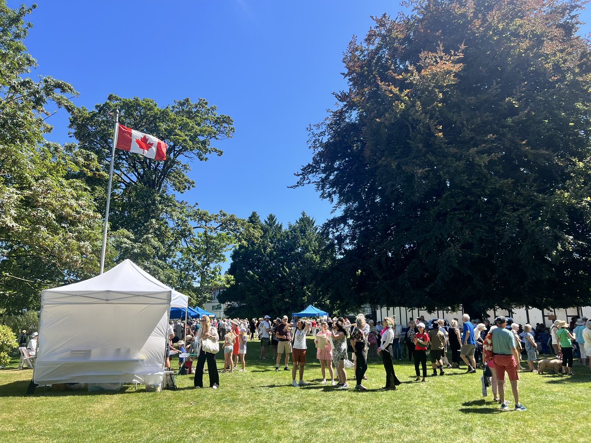 Sarah Kirby-Yung 楊瑞蘭 (@sarahkirby_yung) on Twitter photo Return visit to one my fave events - the <a href="/SocietyBrock/">Brock House Society</a> Summer Fair. With <a href="/Dave_Eby/">David Eby</a> <a href="/MikeKlassen/">Mike Klassen 麥嘉信 🇨🇦</a> <a href="/JoyceMurray/">Joyce Murray</a>. Thank you Brock House Big Band, Board & volunteers for a great morning. Got my shopping & craft fill in to support a good cause-providing a community hub for our seniors. Return visit to one my fave events - the <a href="/SocietyBrock/">Brock House Society</a> Summer Fair. With <a href="/Dave_Eby/">David Eby</a> <a href="/MikeKlassen/">Mike Klassen 麥嘉信 🇨🇦</a> <a href="/JoyceMurray/">Joyce Murray</a>. Thank you Brock House Big Band, Board & volunteers for a great morning. Got my shopping & craft fill in to support a good cause-providing a community hub for our seniors.