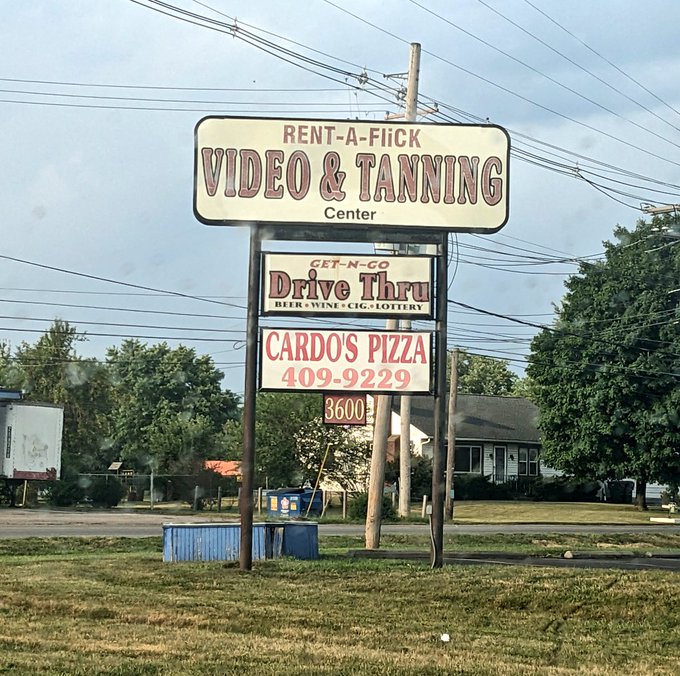 What video R U gonna rent??  I wanna see ShowGirls https://t.co/pBpSupZRn3<a href="/tag/musclewomen"class="tags"><span>#musclewomen</span></a><a href="/tag/musclemommy"class="tags"><span>#musclemommy</span></a>