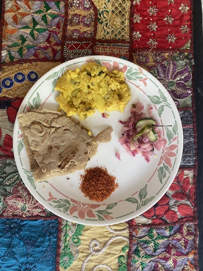 marathe's tweet photo. ZuNkaa-Bhaakri for lunch! #ZunkaBhakri #Marathi #lifeisgood #मराठी #Zunka #Bhakri https://t.co/MSIyP9Gjsr