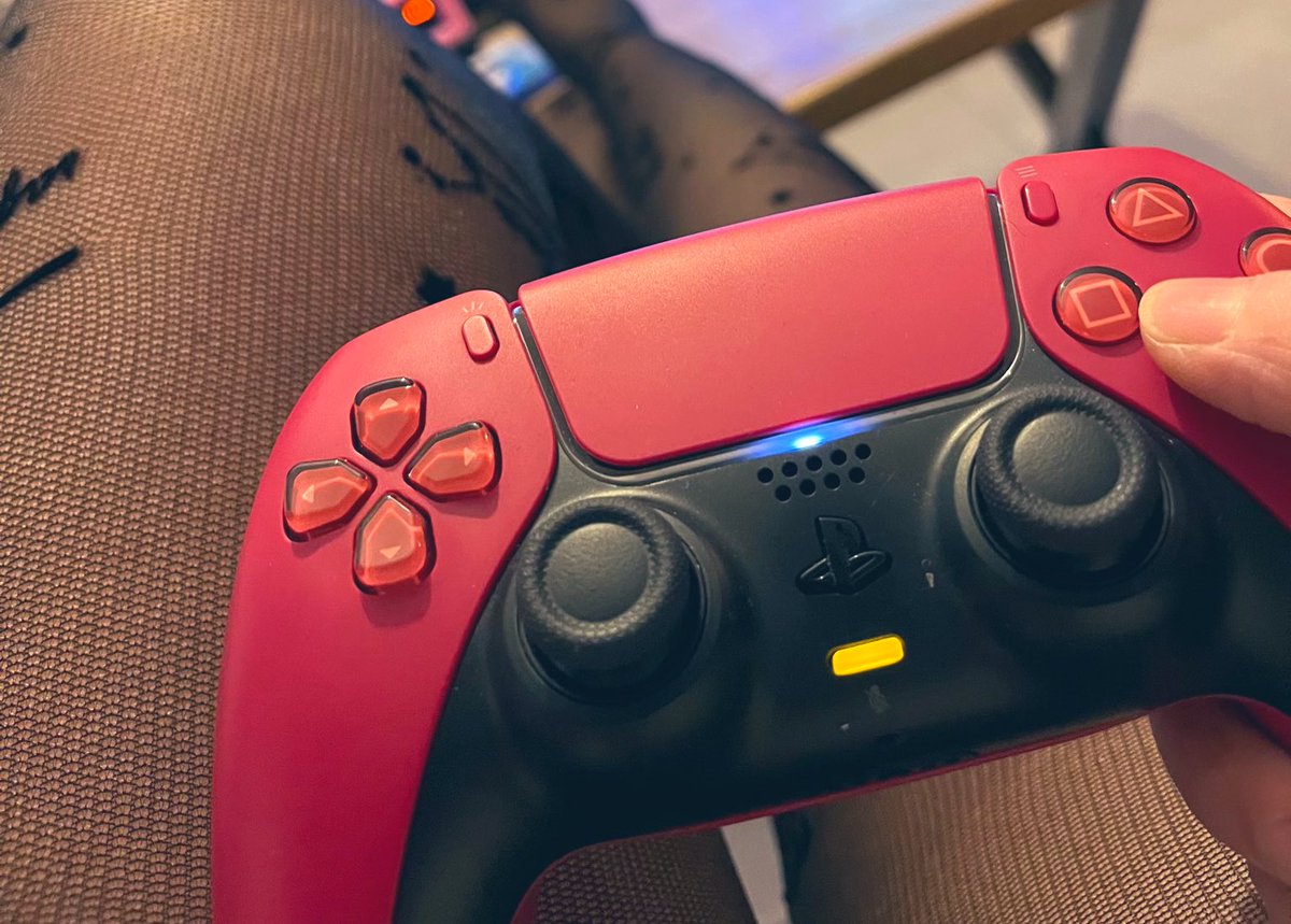 UnlimitedGamesX's tweet image. 📸 instagram.com/unlimited_game…

#gamergirl #geekette #girl